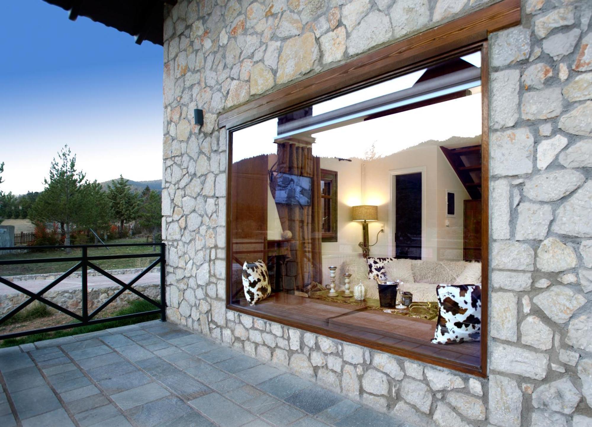 Parnassos Chalets Arachova Bagian luar foto